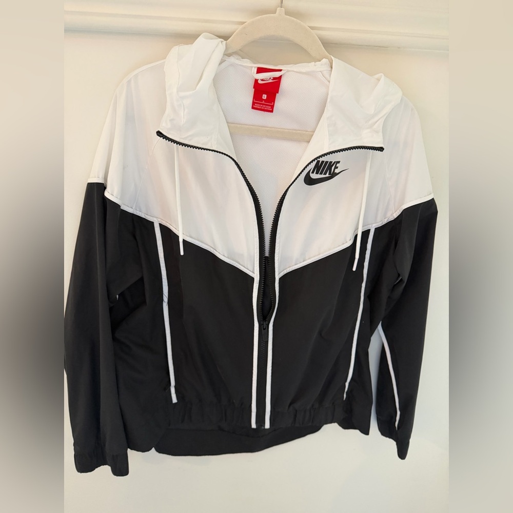 Nike White and Black windbreaker Jacket